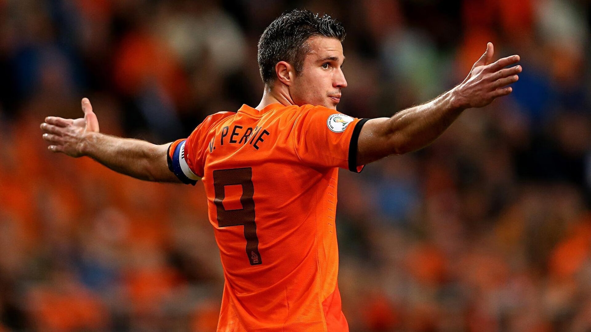 国王杯四强战激情夜！布伦森里突外投，热刺惊险密尔沃基雄鹿(战神4免费观看)