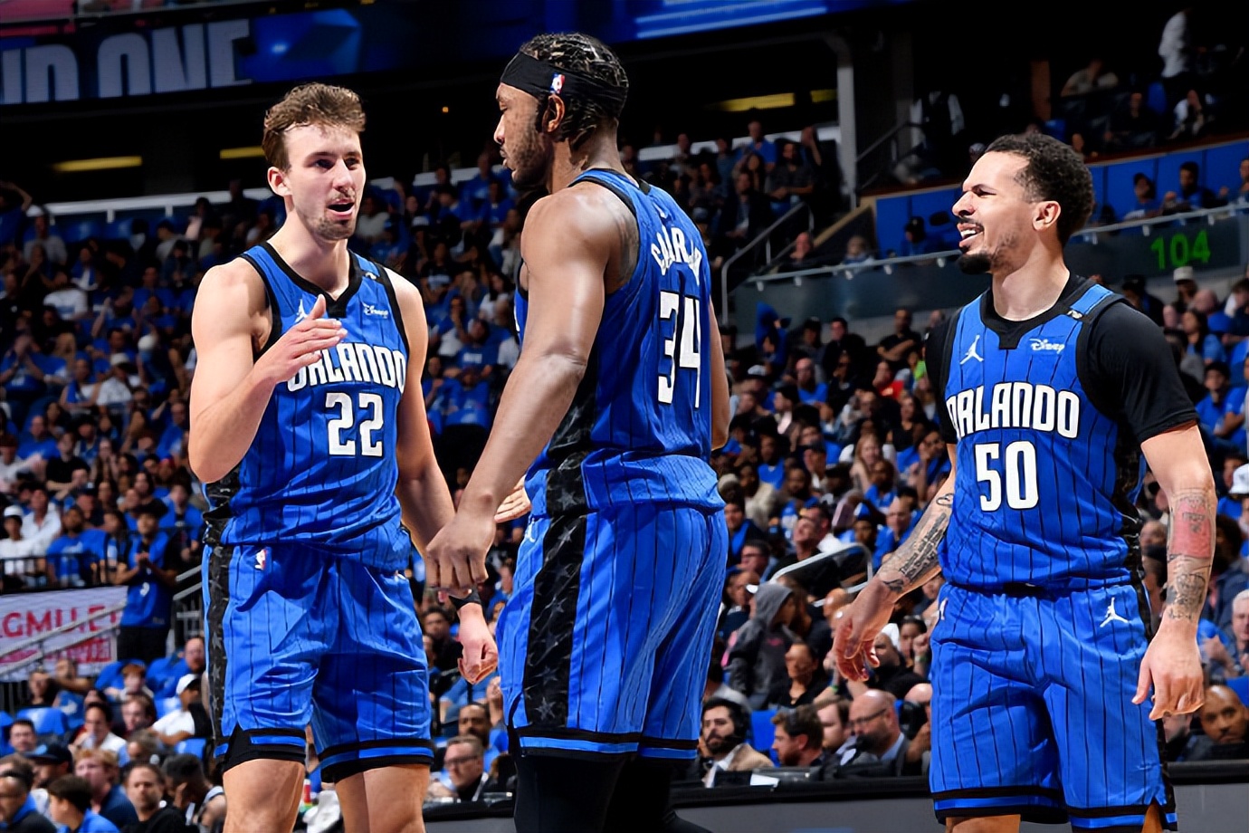 国王杯四强战激情夜！布伦森里突外投，热刺惊险密尔沃基雄鹿(战神4免费观看)